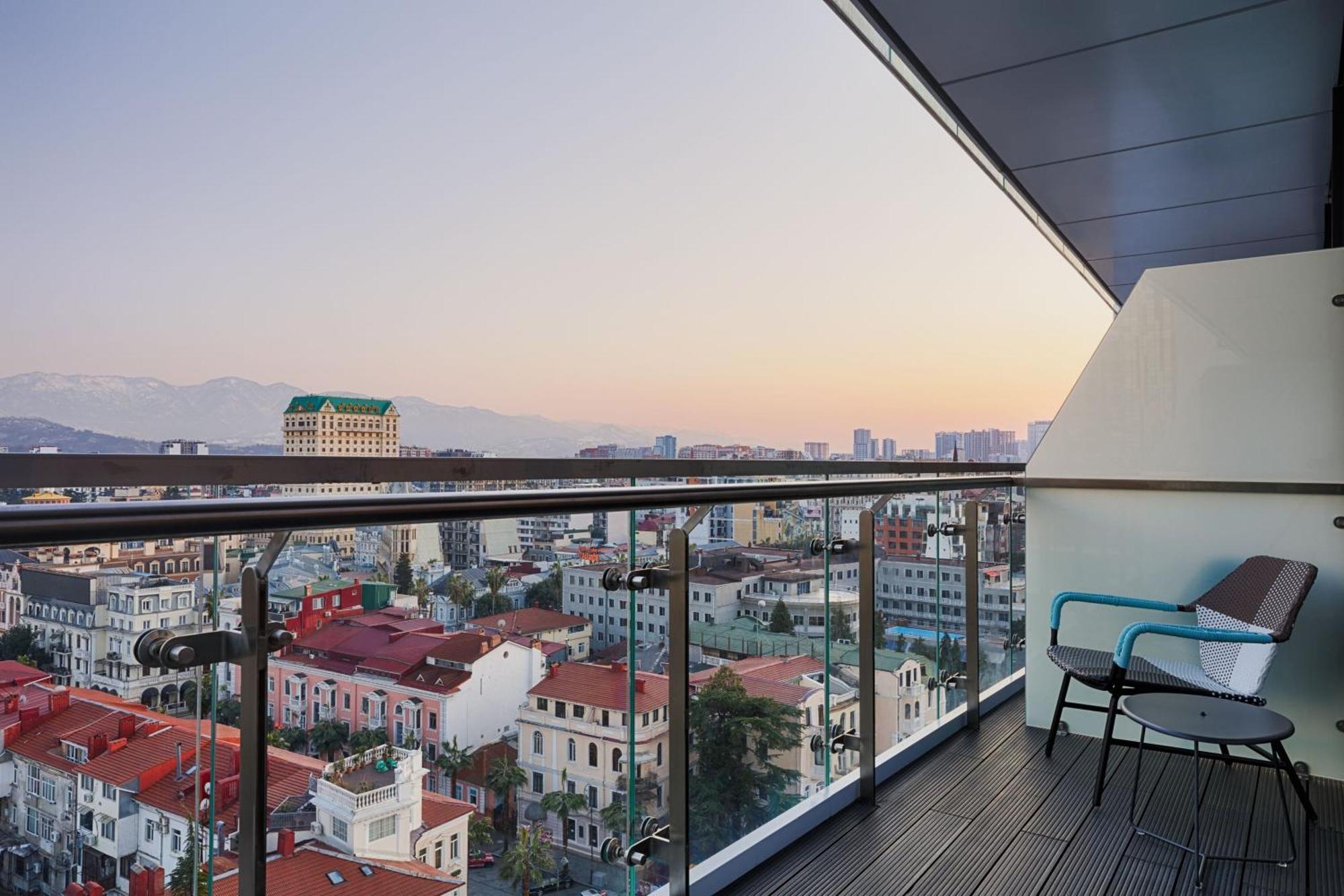 Le Meridien Batumi Exterior photo